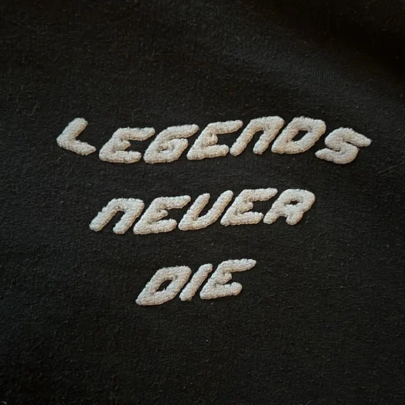 ᴊᴜɪᴄᴇ ᴡʀʟᴅ x ꜰᴀᴢᴇ ᴄʟᴀɴ ᴄʟᴏᴜᴅꜱ ʜᴏᴏᴅɪᴇ - Picture 6 of 7